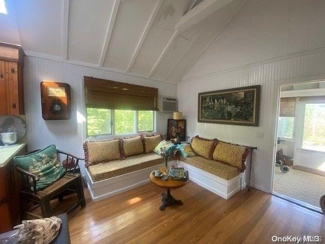 970 Surfview Walk - Photo 5 of 17