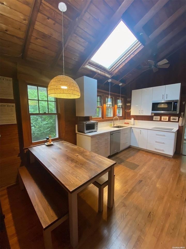 876 Evergreen Walk - Photo 5 of 12