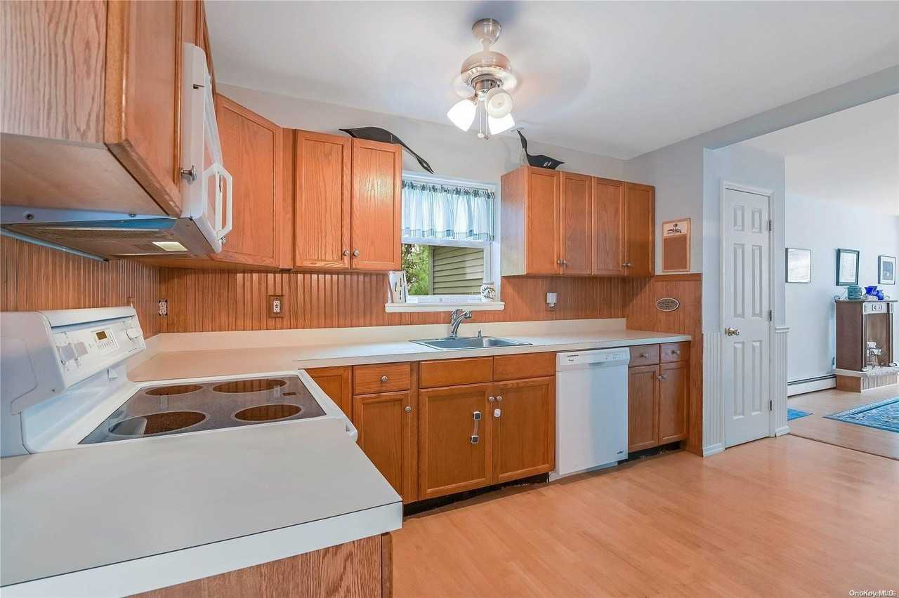 530 Stillwater Avenue - Photo 5 of 14