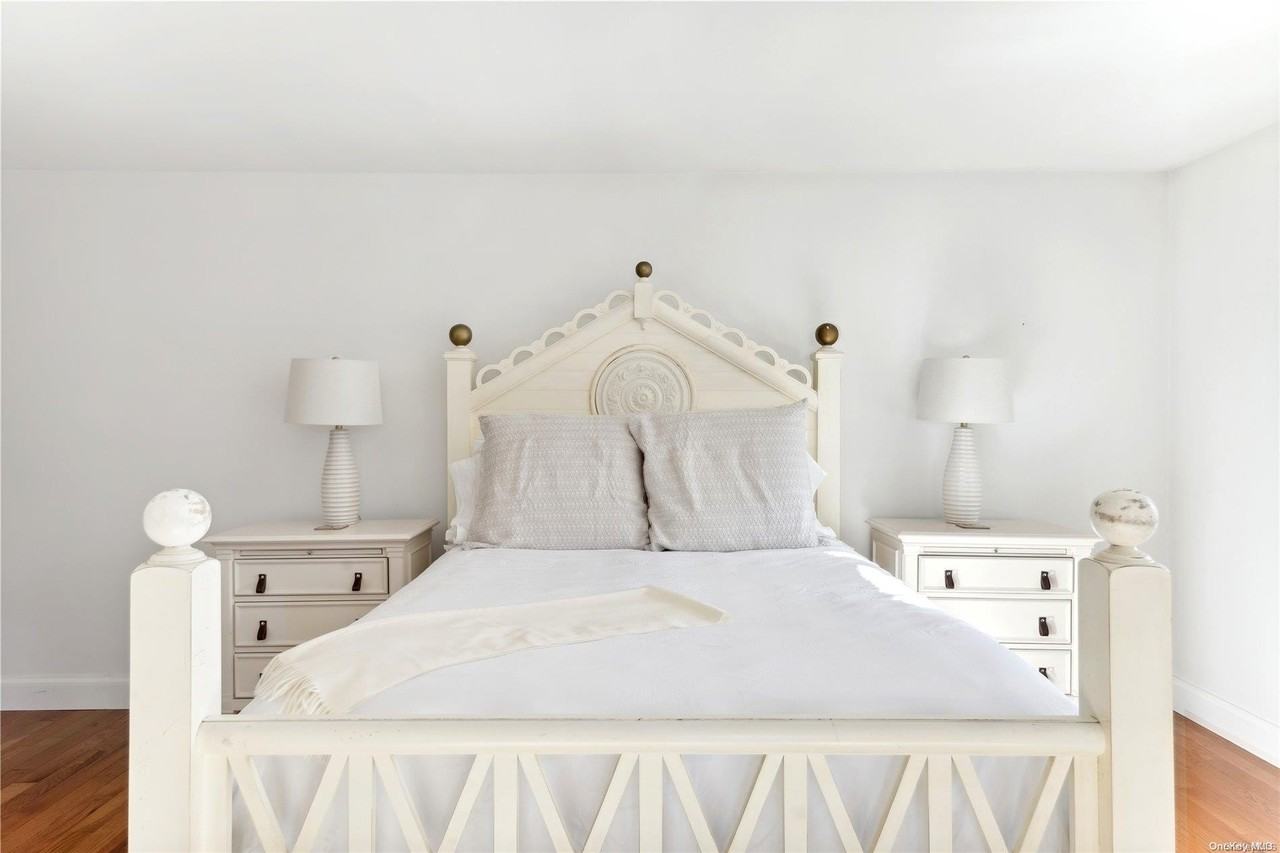 21 Harbor View Ave - Photo 4 of 16