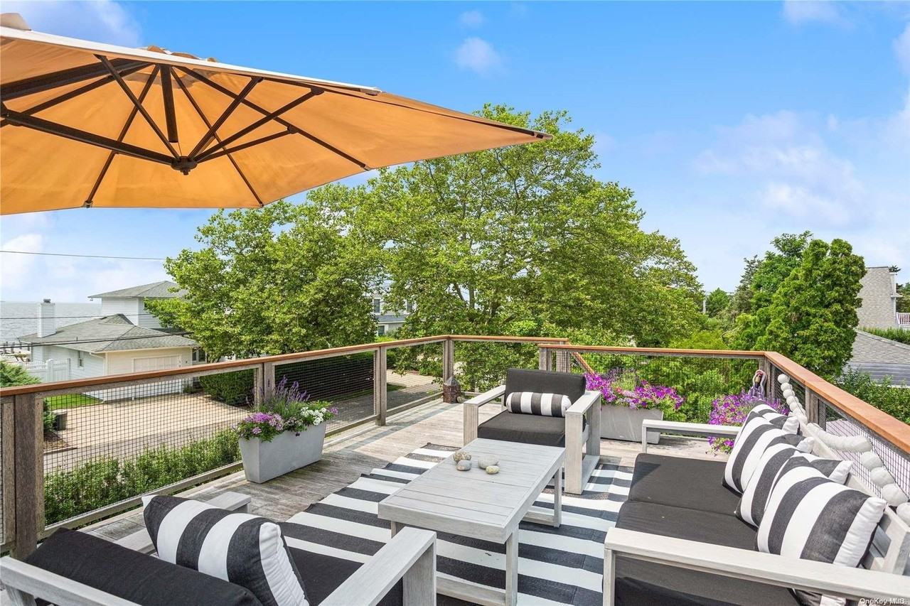 39 Rogers Ln - Photo 3 of 25