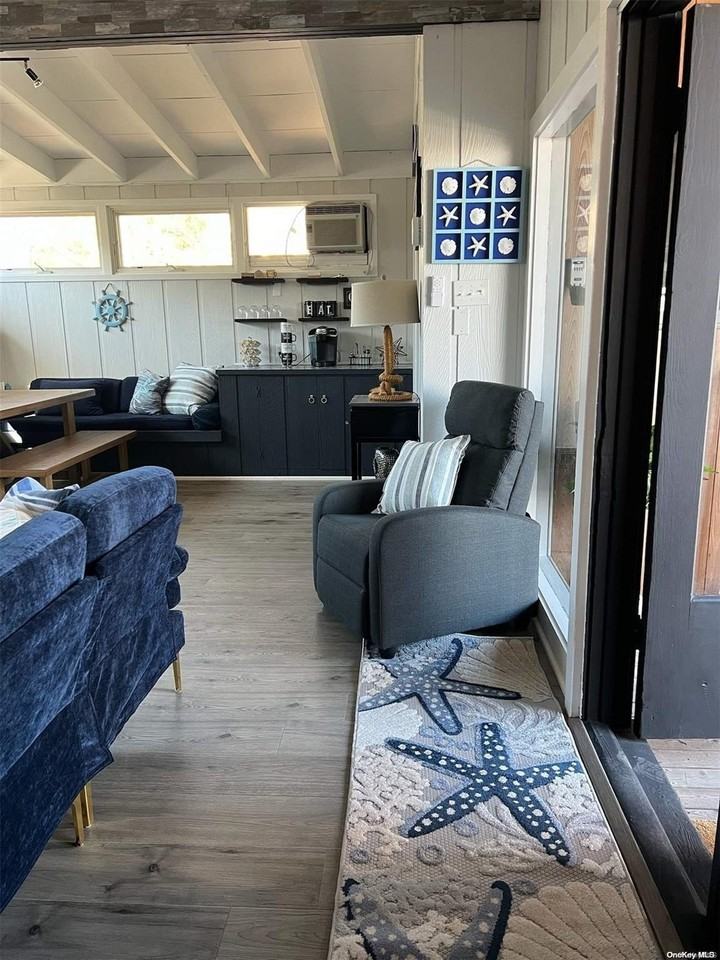 101 Bungalow Walk - Photo 5 of 15