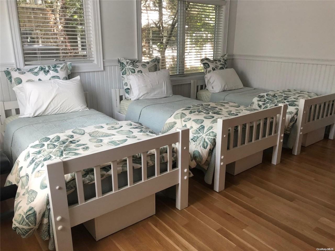 262 Wilmot Rd - Photo 6 of 17