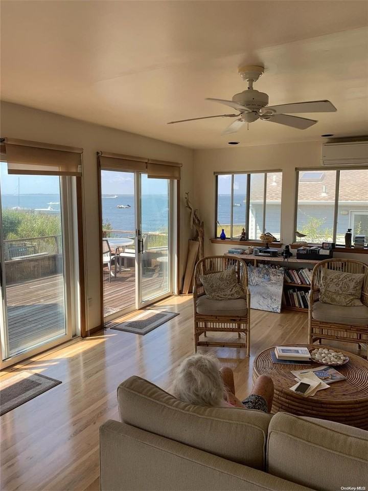 6 East Walk - Photo 3 of 11