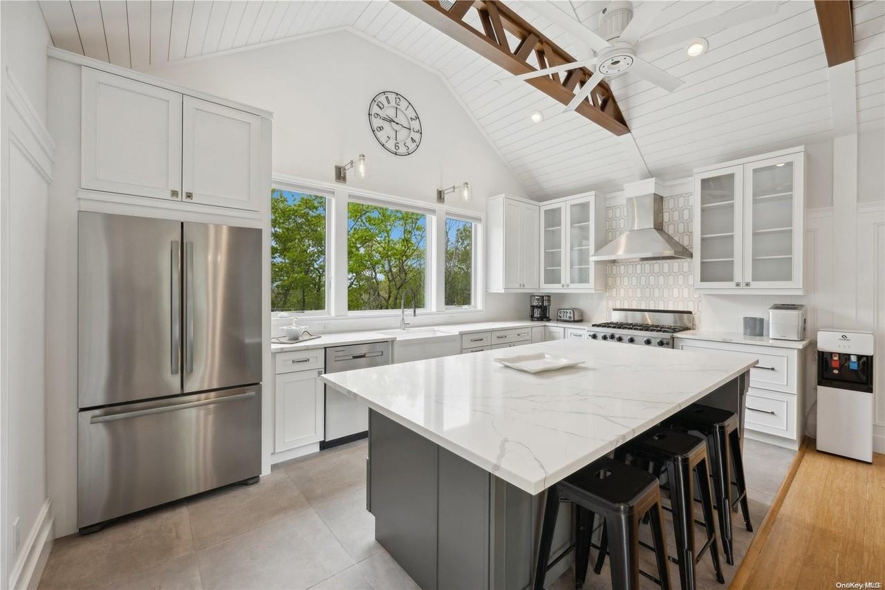 15 Hill Side Ln - Photo 4 of 19