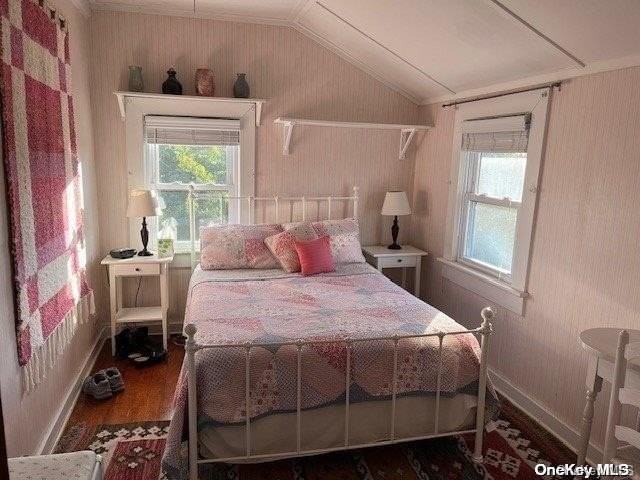 898 Evergreen Walk - Photo 4 of 9