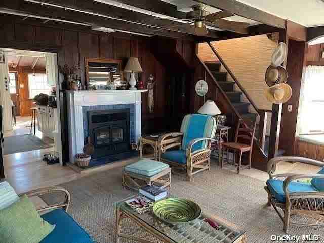 898 Evergreen Walk - Photo 6 of 9