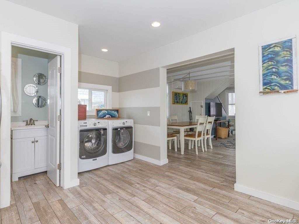 192 Cottage Walk - Photo 3 of 15