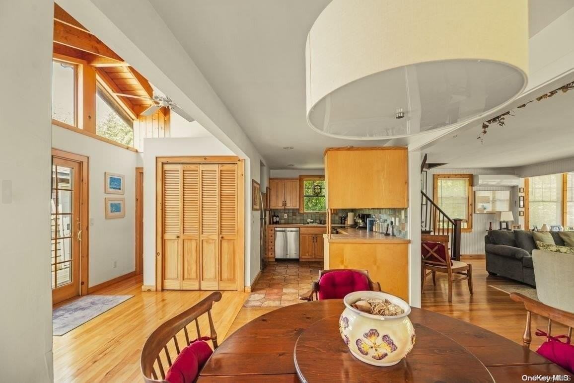 993 Surf View Walk - Photo 5 of 11