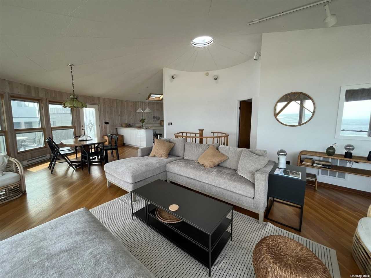 85 Bungalow Walk - Photo 5 of 13