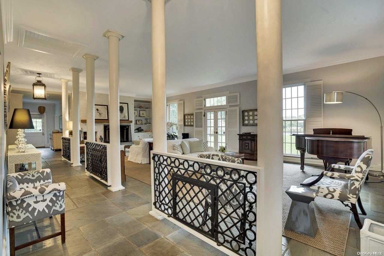 5 Shinnecock Rd - Photo 5 of 35