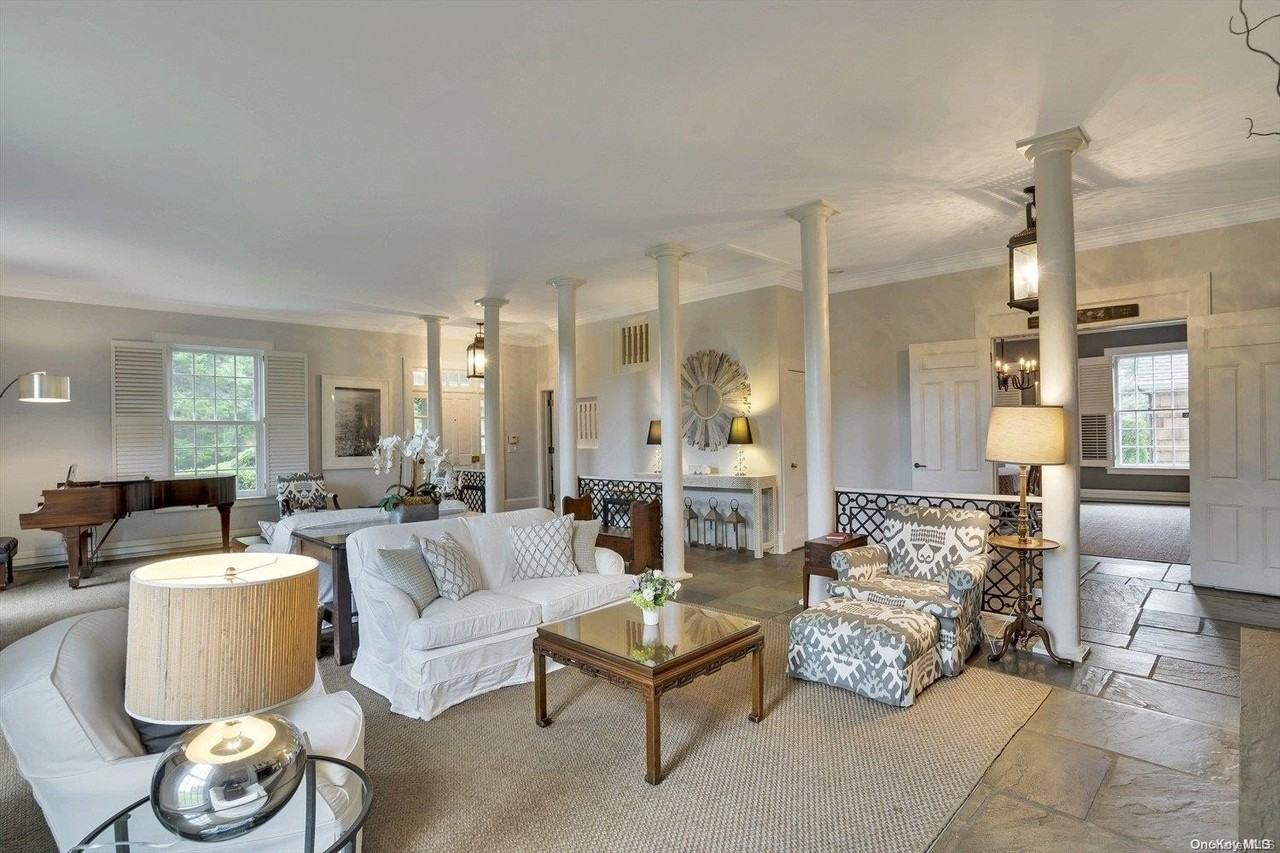 5 Shinnecock Rd - Photo 7 of 35