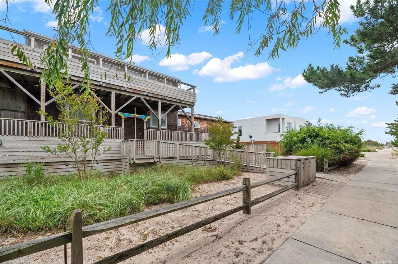 32 Schooner Walk - Photo 2 of 22