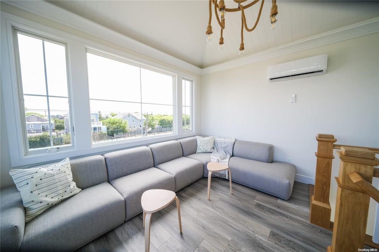 100 E Lighthouse Walk - Photo 3 of 21