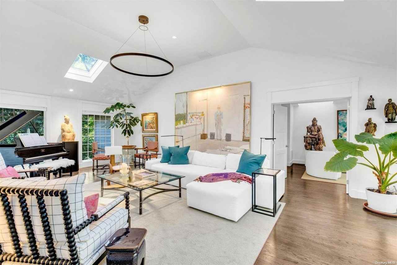 16 16 Rsmorw Court - Photo 4 of 36