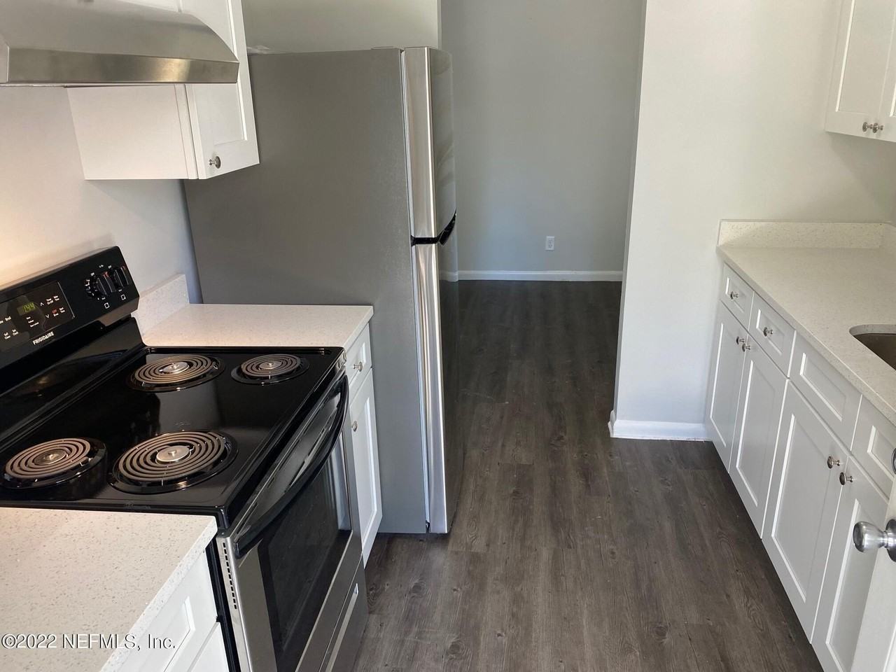 2216 Spring Park Rd #6 - Photo 5 of 18