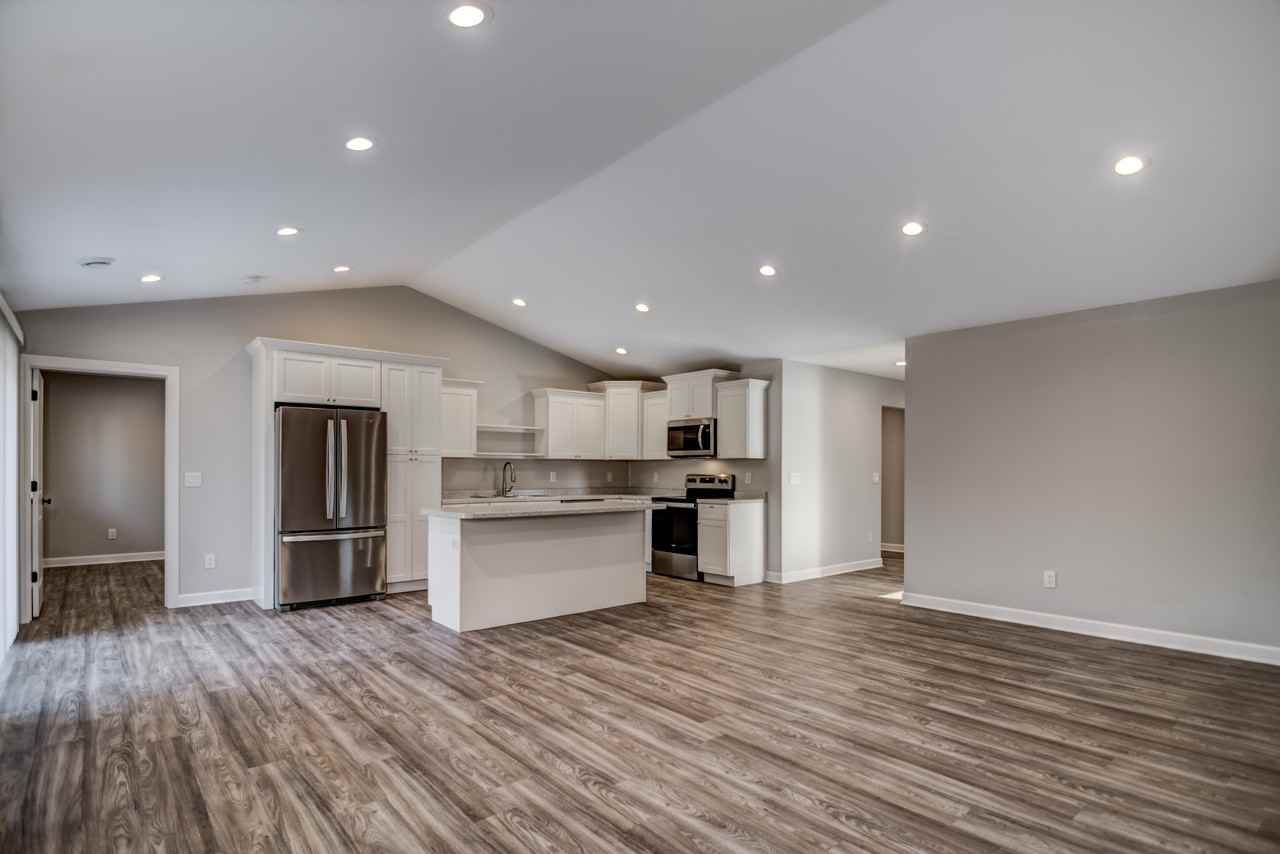 1603 Charleston Drive #B - Photo 3 of 29