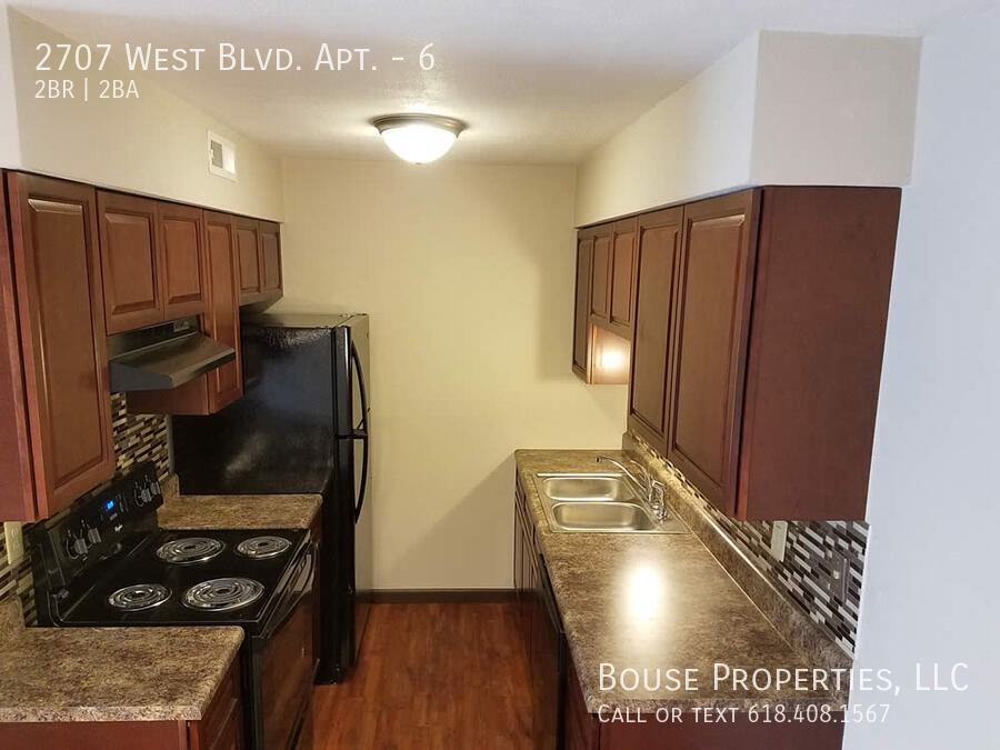 2707 2707 West Blvd. Apt. #6 - Photo 3 of 5