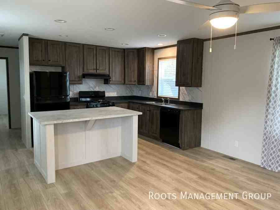 10034 Sharon Dr #43 - Photo 3 of 8