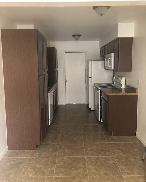 918 N Hayden Rd #2 - Photo 2 of 9