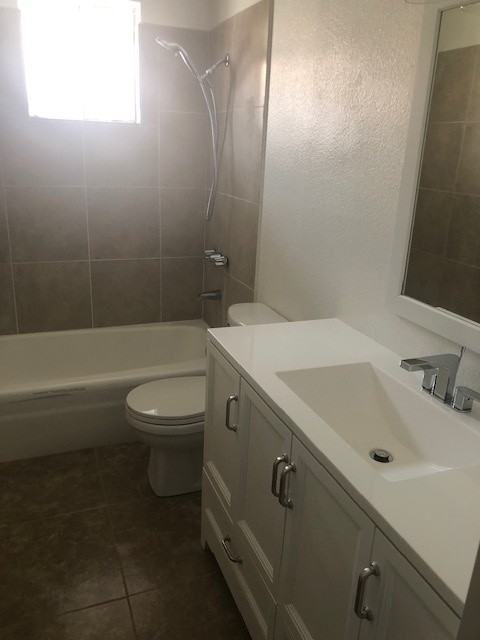 918 N Hayden Rd #2 - Photo 7 of 9