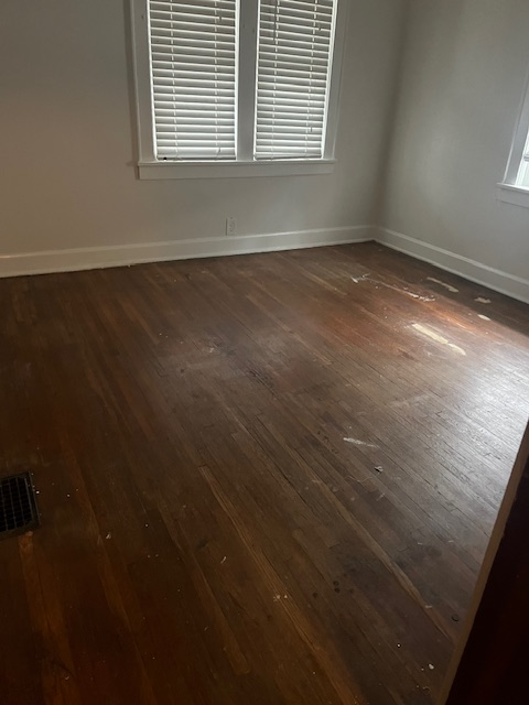 3917 Myrtle Ave - Photo 3 of 10