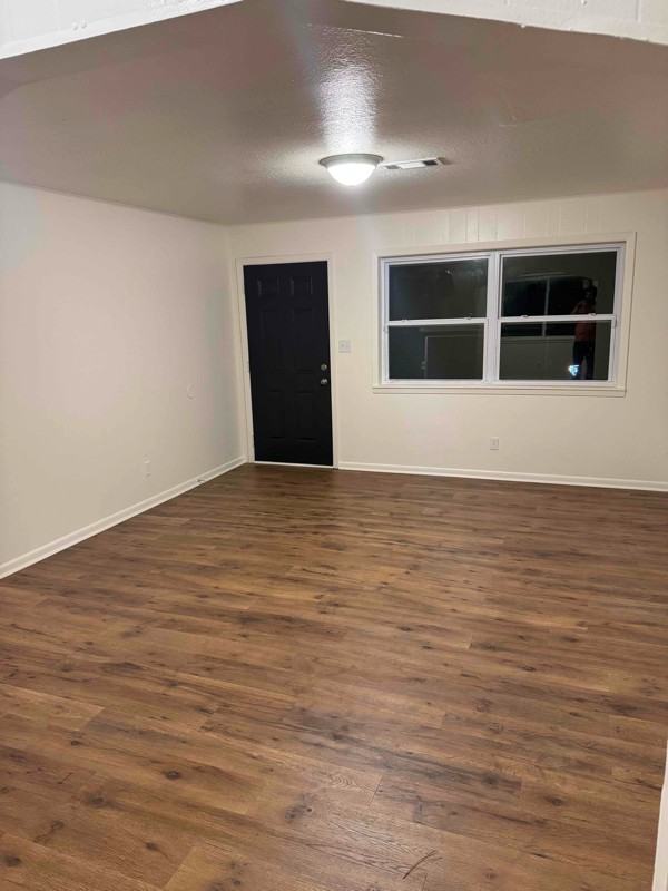 712 Cedar Dr - Photo 2 of 8