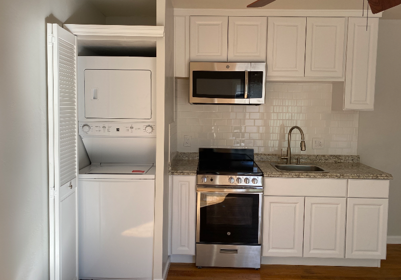1002 Santa Barbara St - Photo 3 of 15