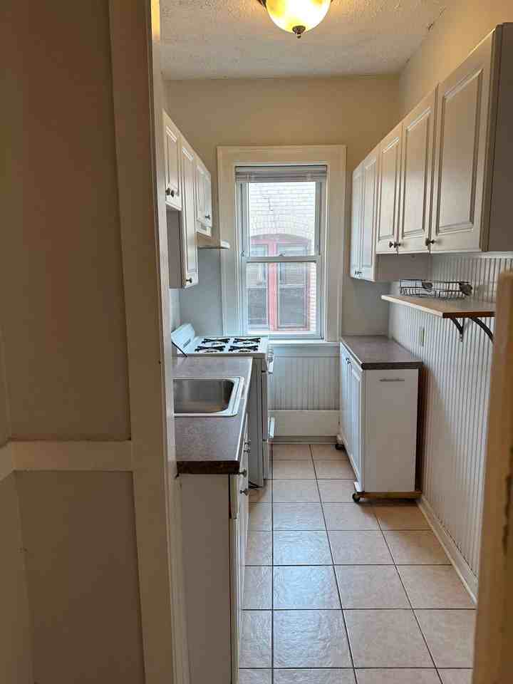 1st Avenue Flats - Photo 7 of 36