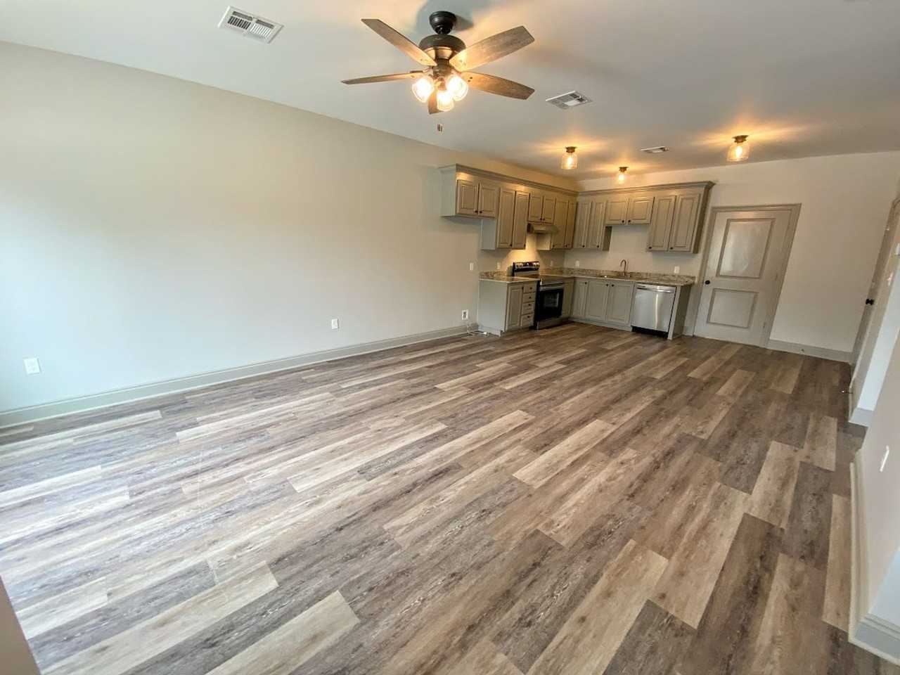 925 Shafer St #C1 - Photo 2 of 19