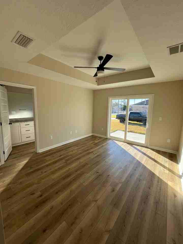 2699 Largo Ave - Photo 4 of 9