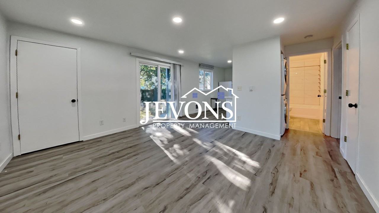 2709 S 256th Pl Kent, WA 98032 - Photo 6 of 26