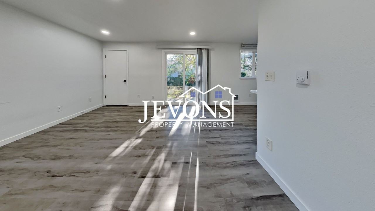 2709 S 256th Pl Kent, WA 98032 - Photo 7 of 26