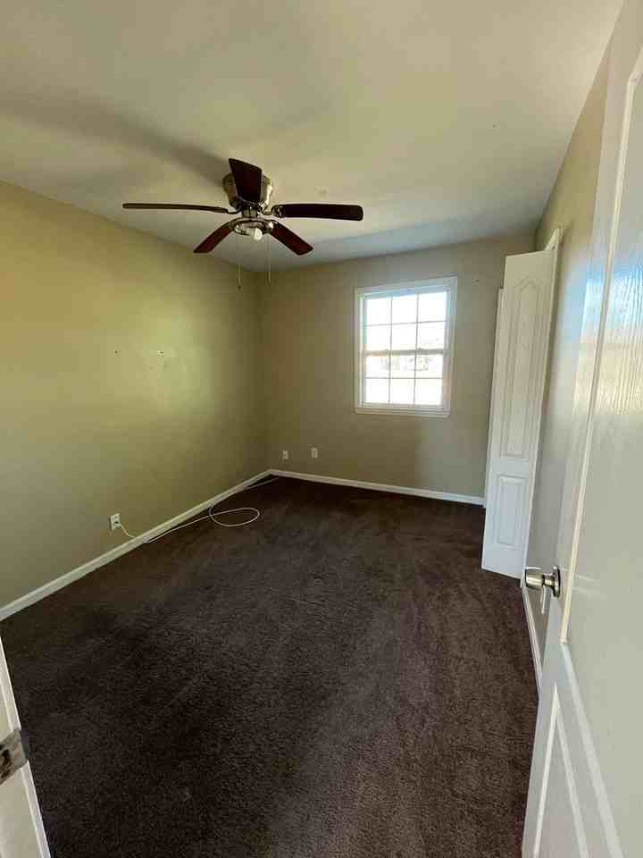 3121 W 21st Ct - Photo 6 of 10