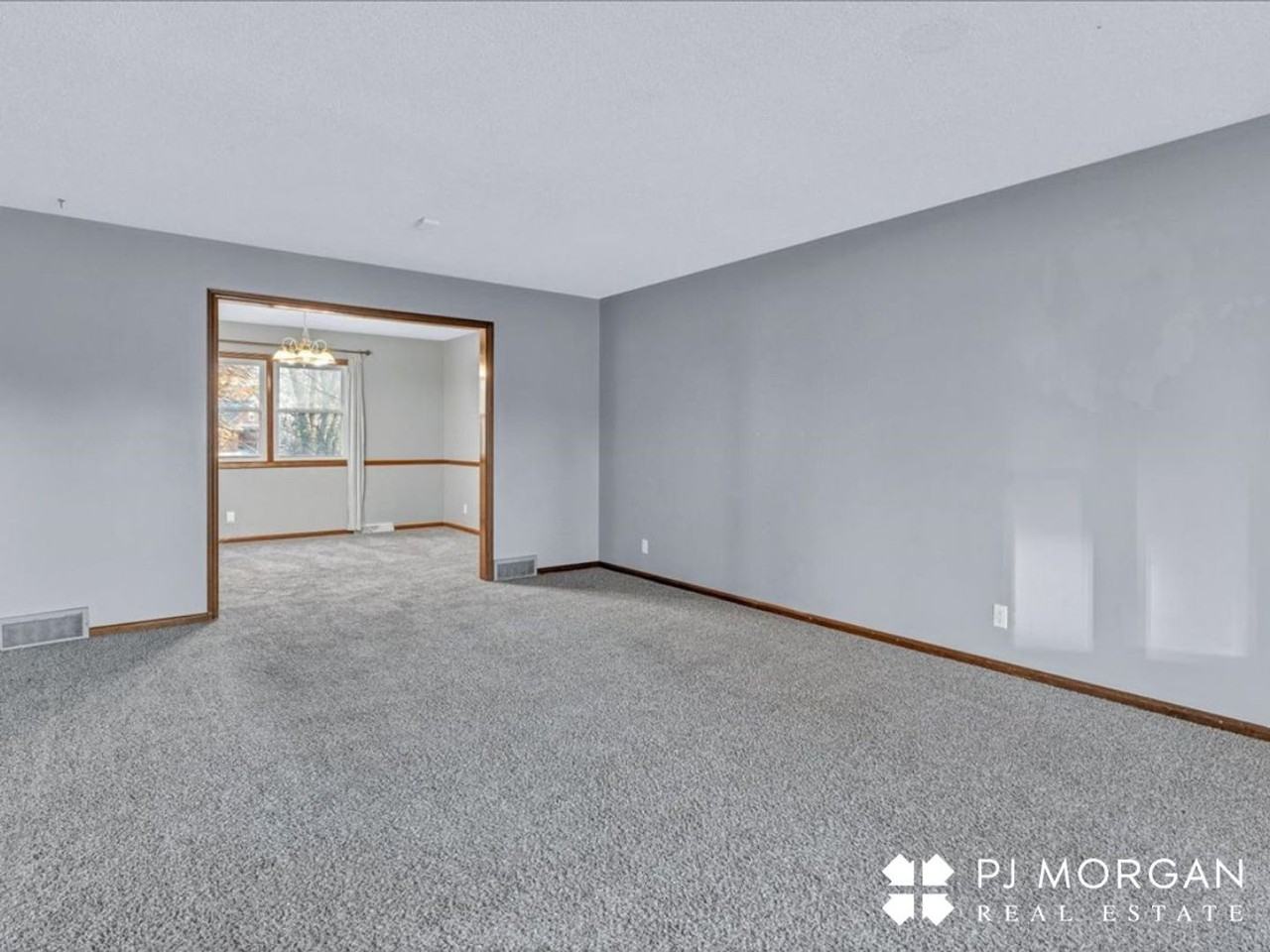 2225 S 147th St - Photo 6 of 28