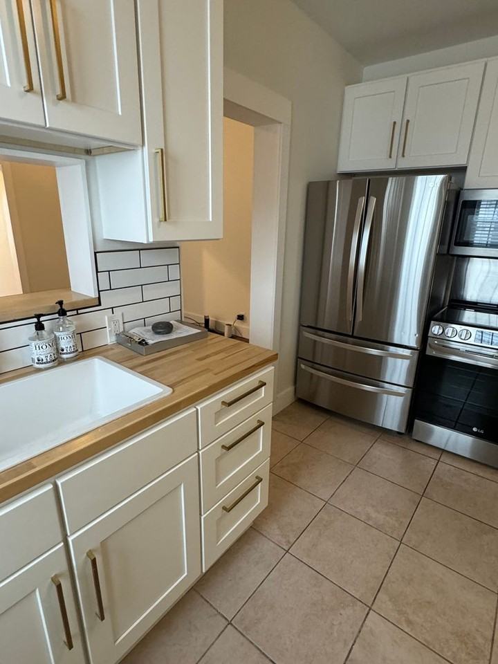 2228 N Buffum St - Photo 3 of 25