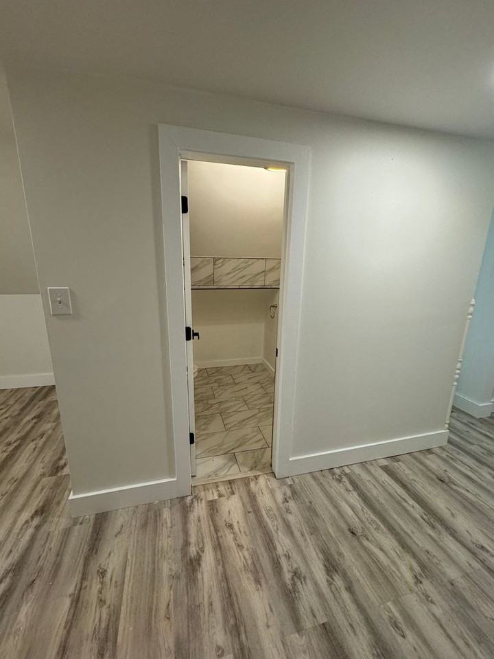 2228 N Buffum St - Photo 6 of 25