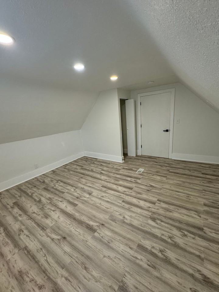 2228 N Buffum St - Photo 5 of 25