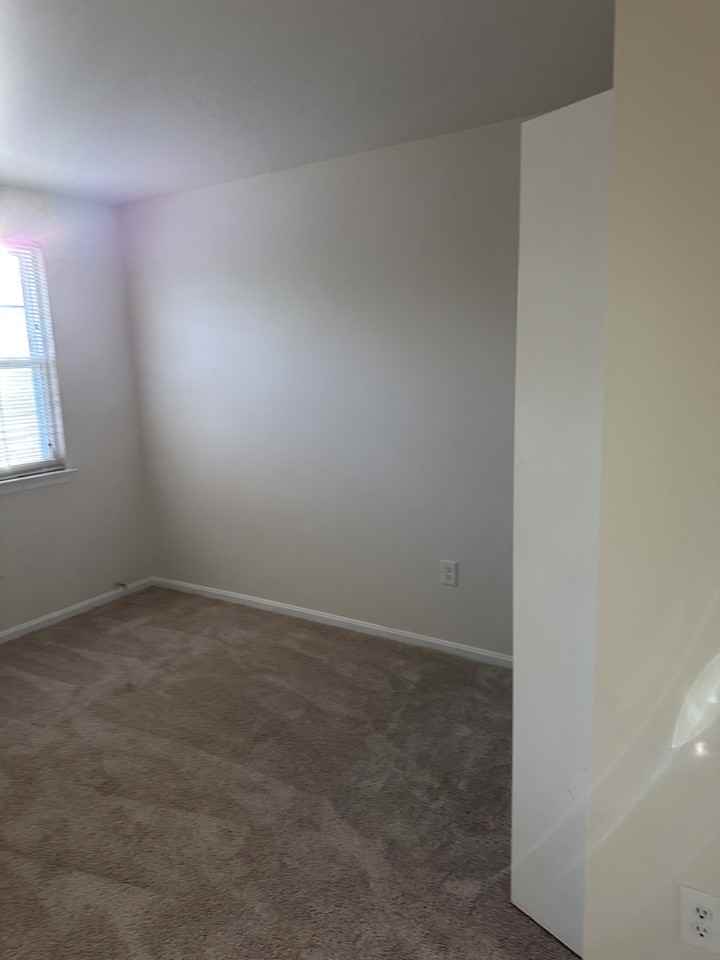 4453 Eagle Ct #4453 - Photo 6 of 28