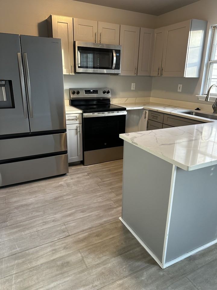 4453 Eagle Ct #4453 - Photo 3 of 23
