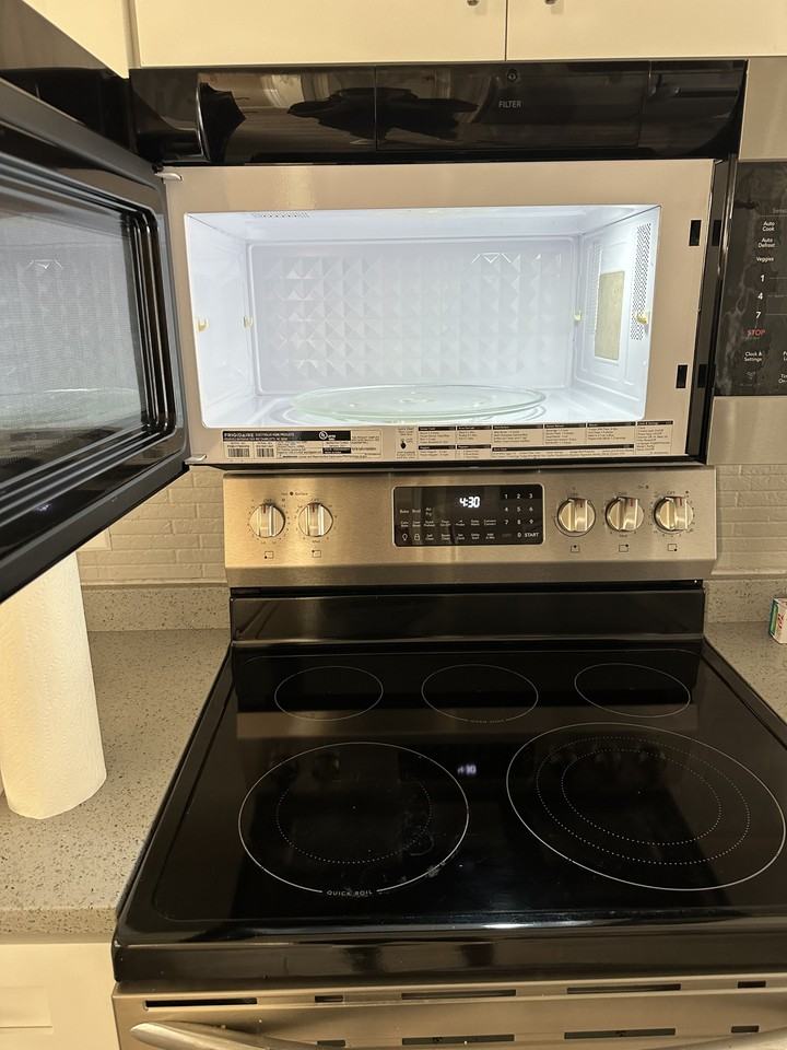 1724 Chatham Cir #NA - Photo 7 of 27