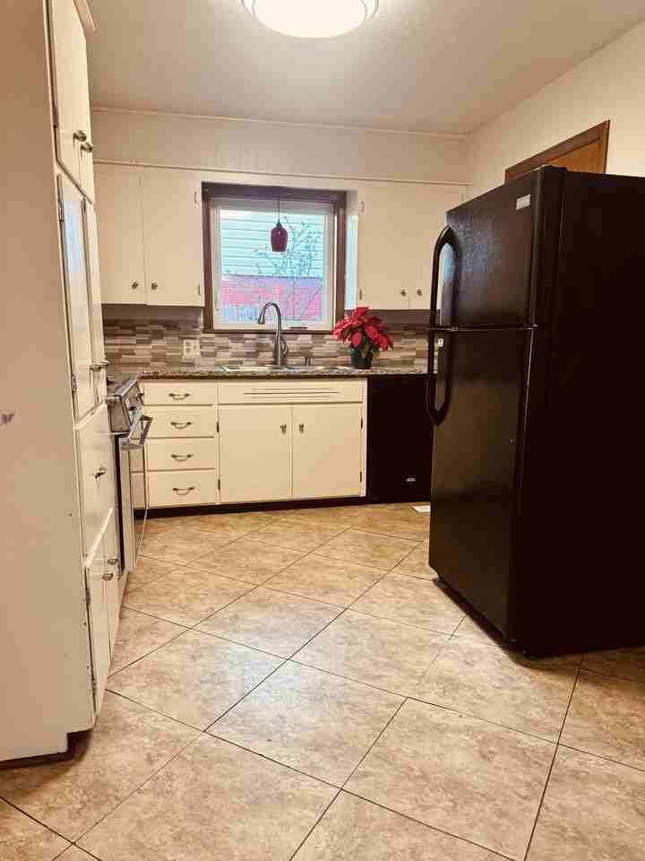 1209 E Virginia Ave #NA - Photo 3 of 9