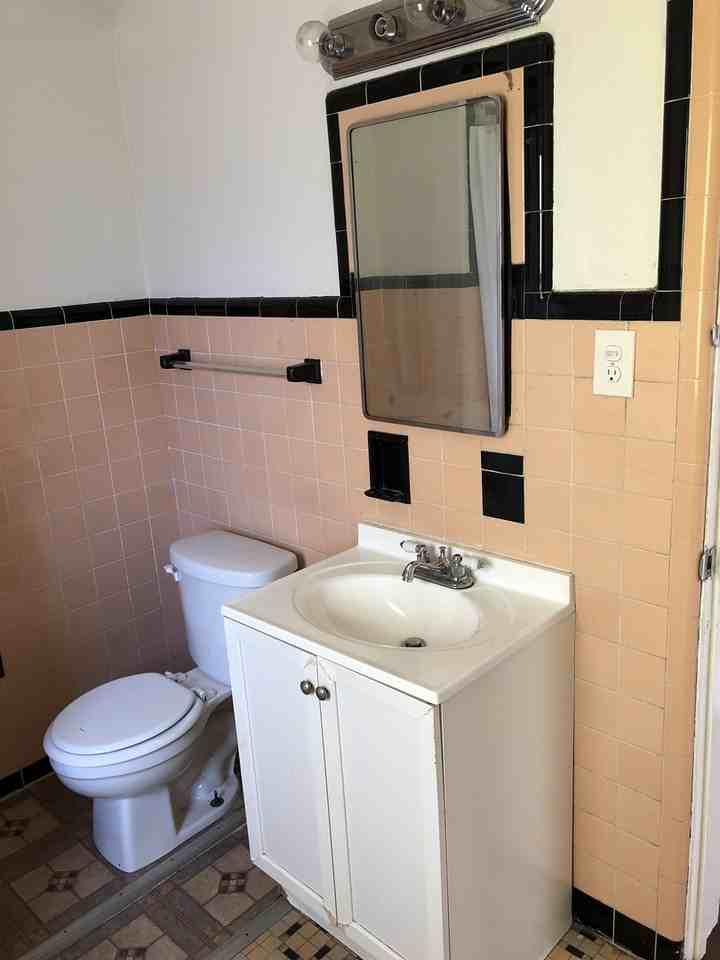 4465 N 25th St - Photo 3 of 8