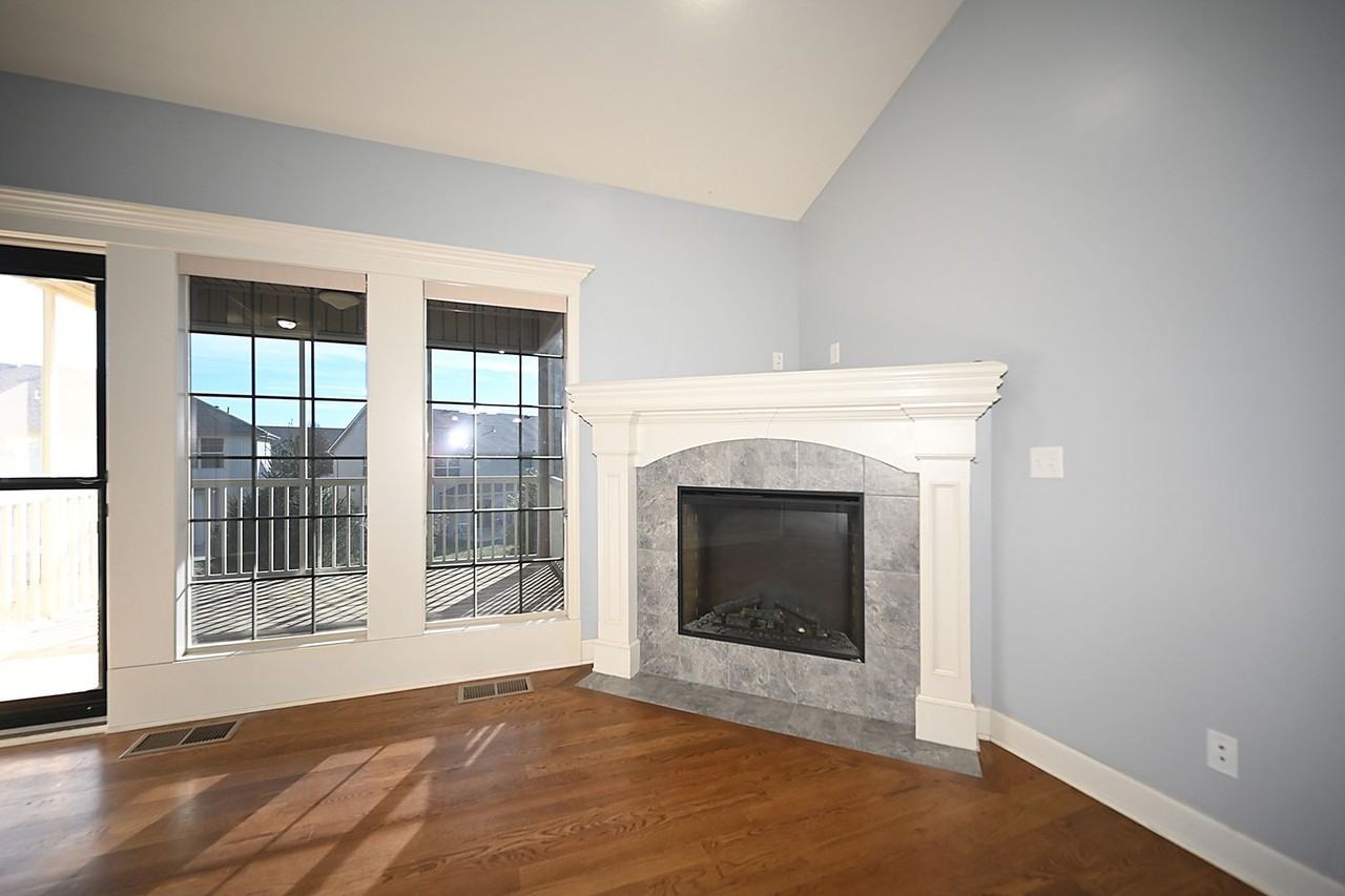 15515 Nw 124th Ter - Photo 3 of 21