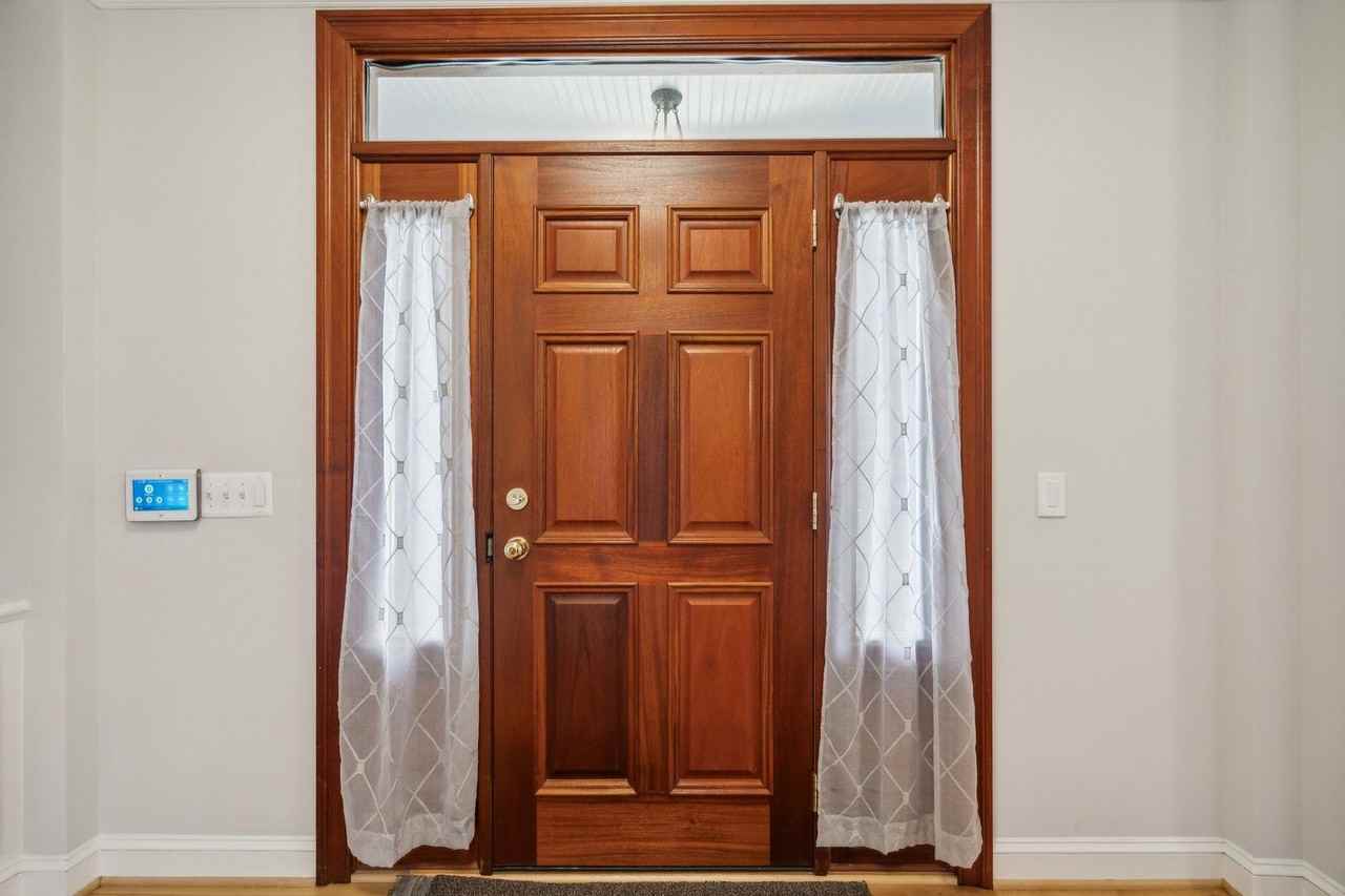 8802 Northern Spruce Ln - Photo 3 of 41