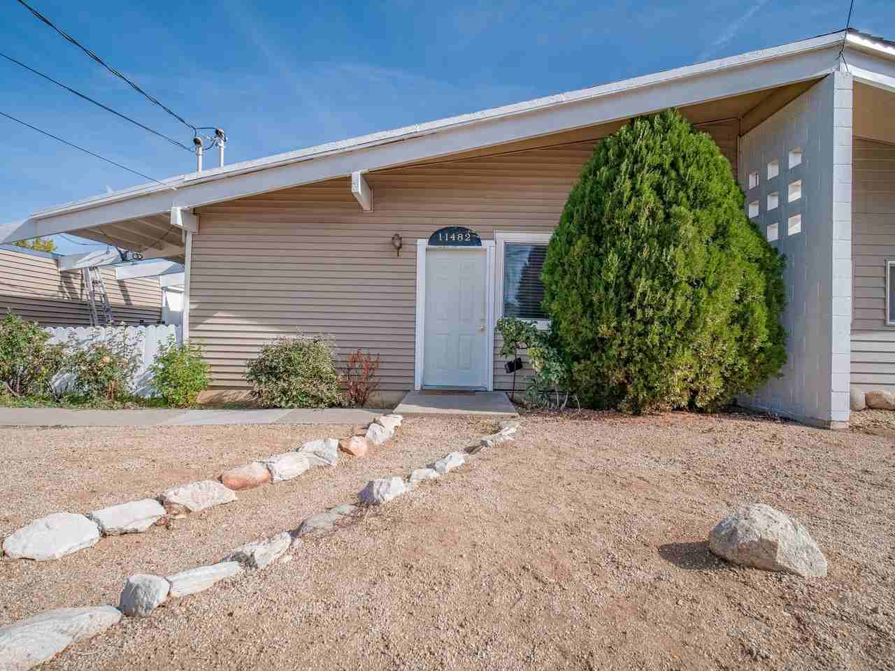 11482 Green Mountain St - Photo 3 of 27