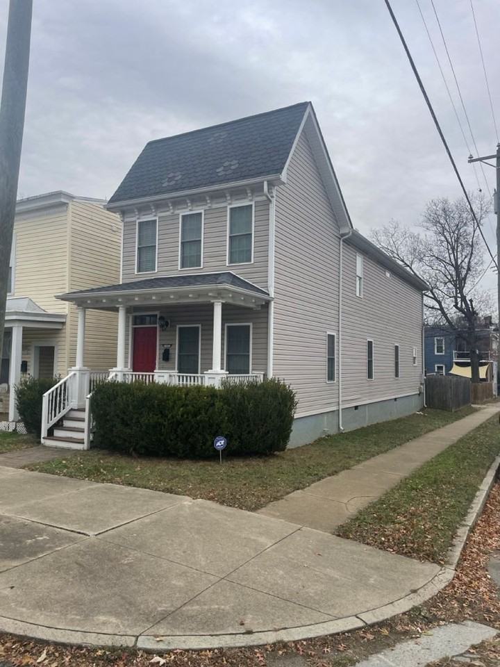 501 N 33rd St - Photo 2 of 16