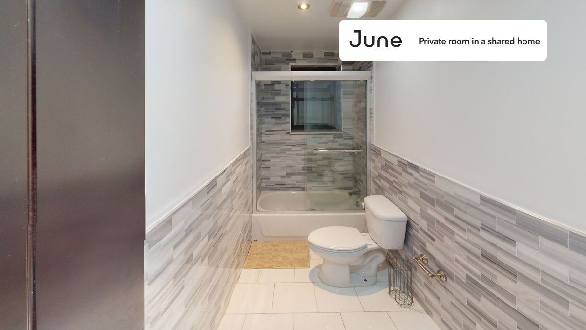 15 W 107th St #A - Photo 5 of 9