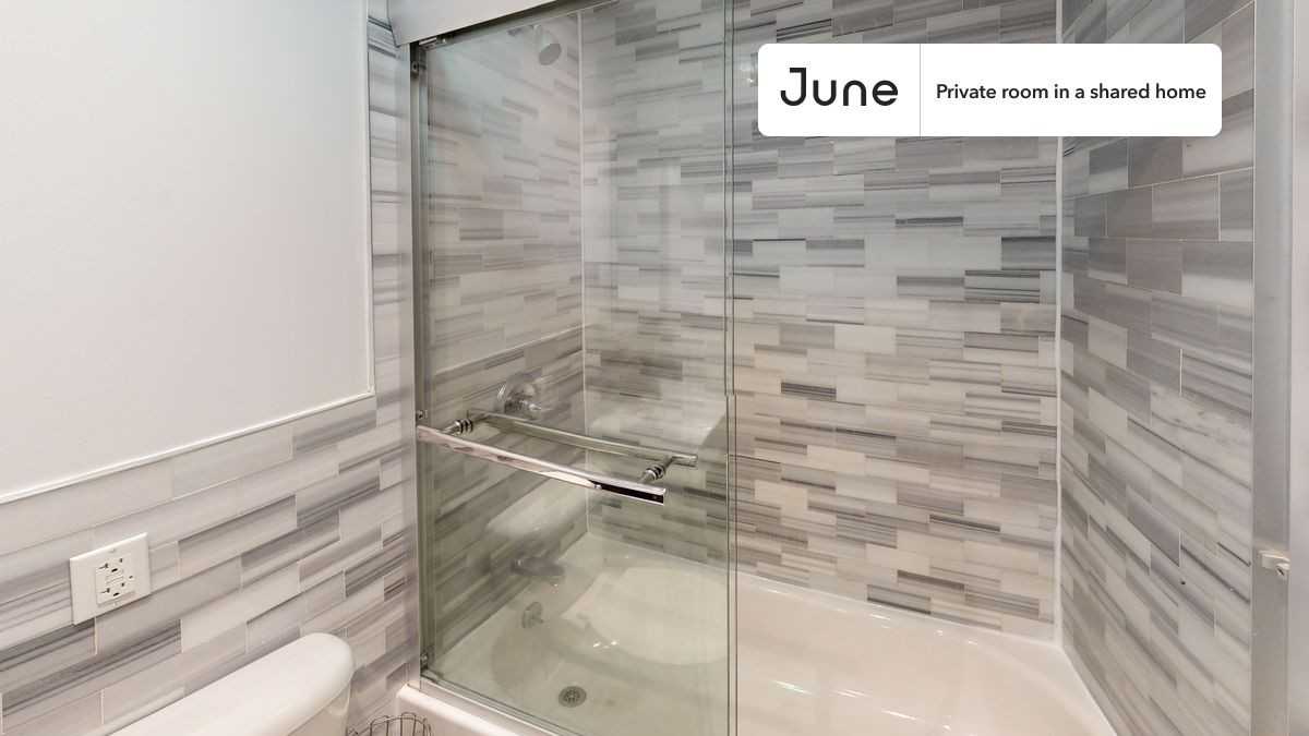 15 W 107th St #A - Photo 7 of 9