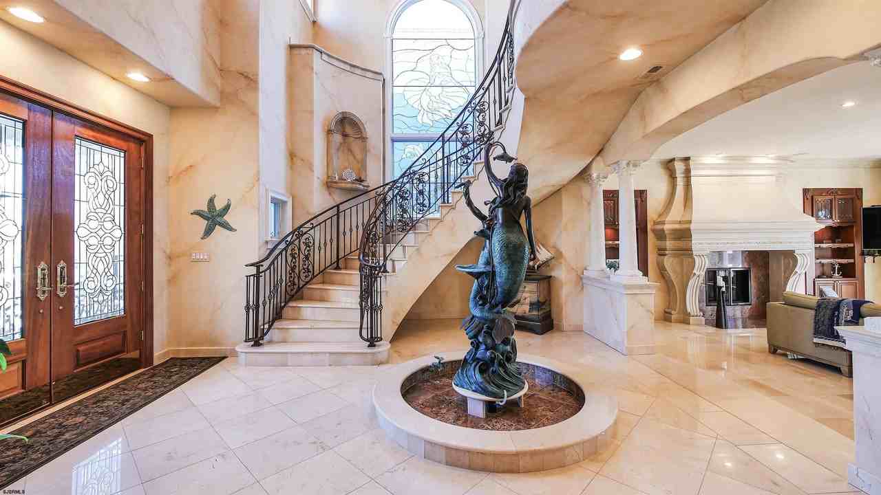 530 West Shore Drive - Photo 3 of 50